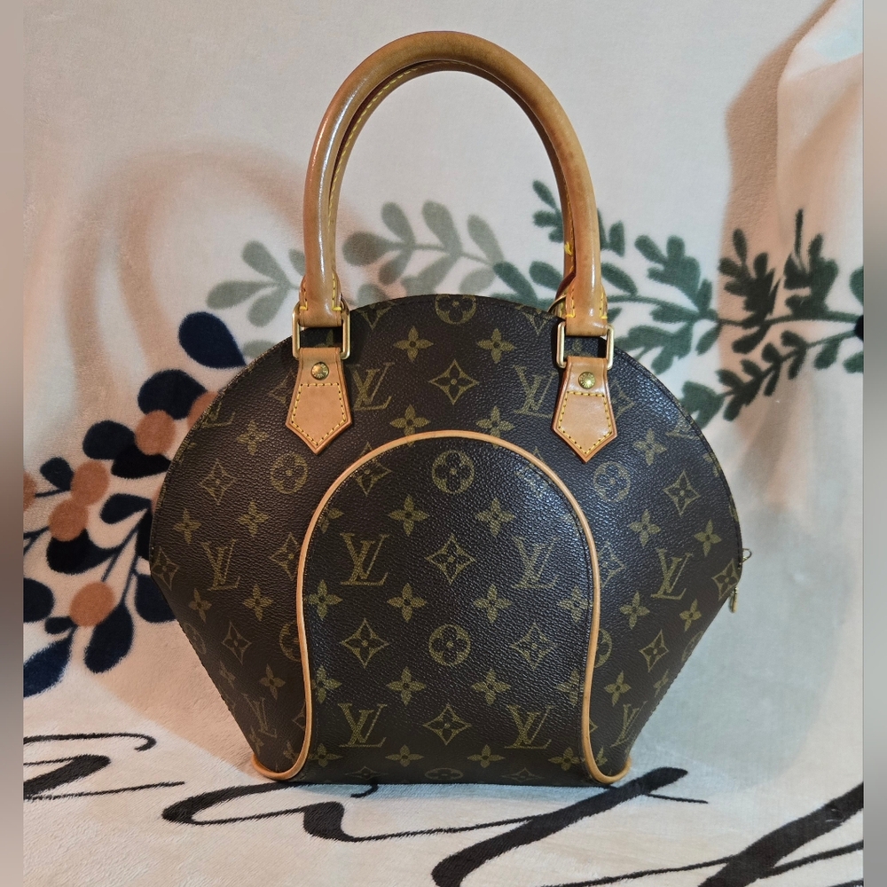 💯 Authentic Vintage Louis Vuitton Elipse PM - Picture 2 of 16